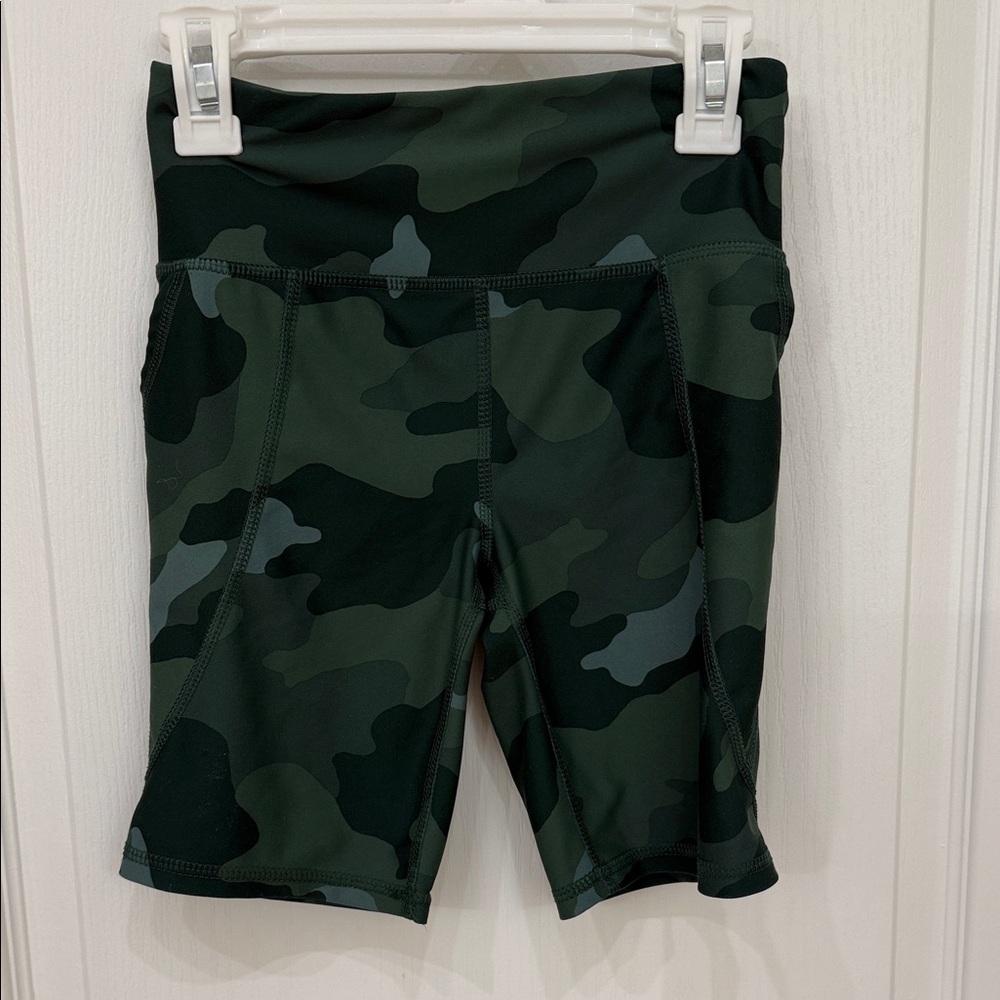 Old Navy Active Camouflage Biker Shorts